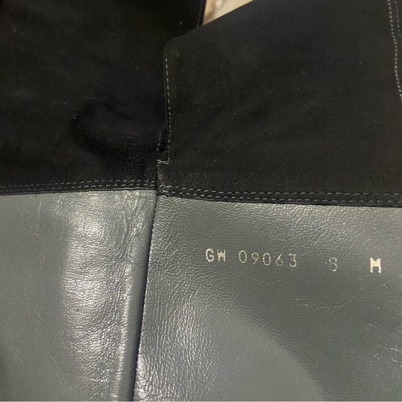 Stuart Weitzman Women’s Tall Black Suede Boots size 8.5 - Picture 9 of 11